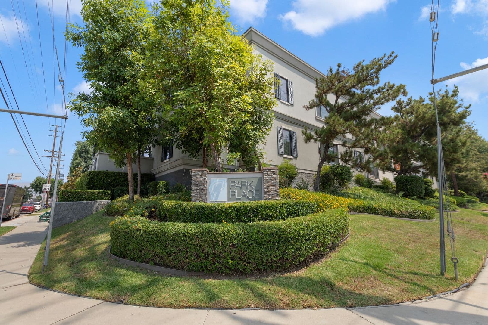 CANOGA PARK Apartment: 8700 DE SOTO AVENUE