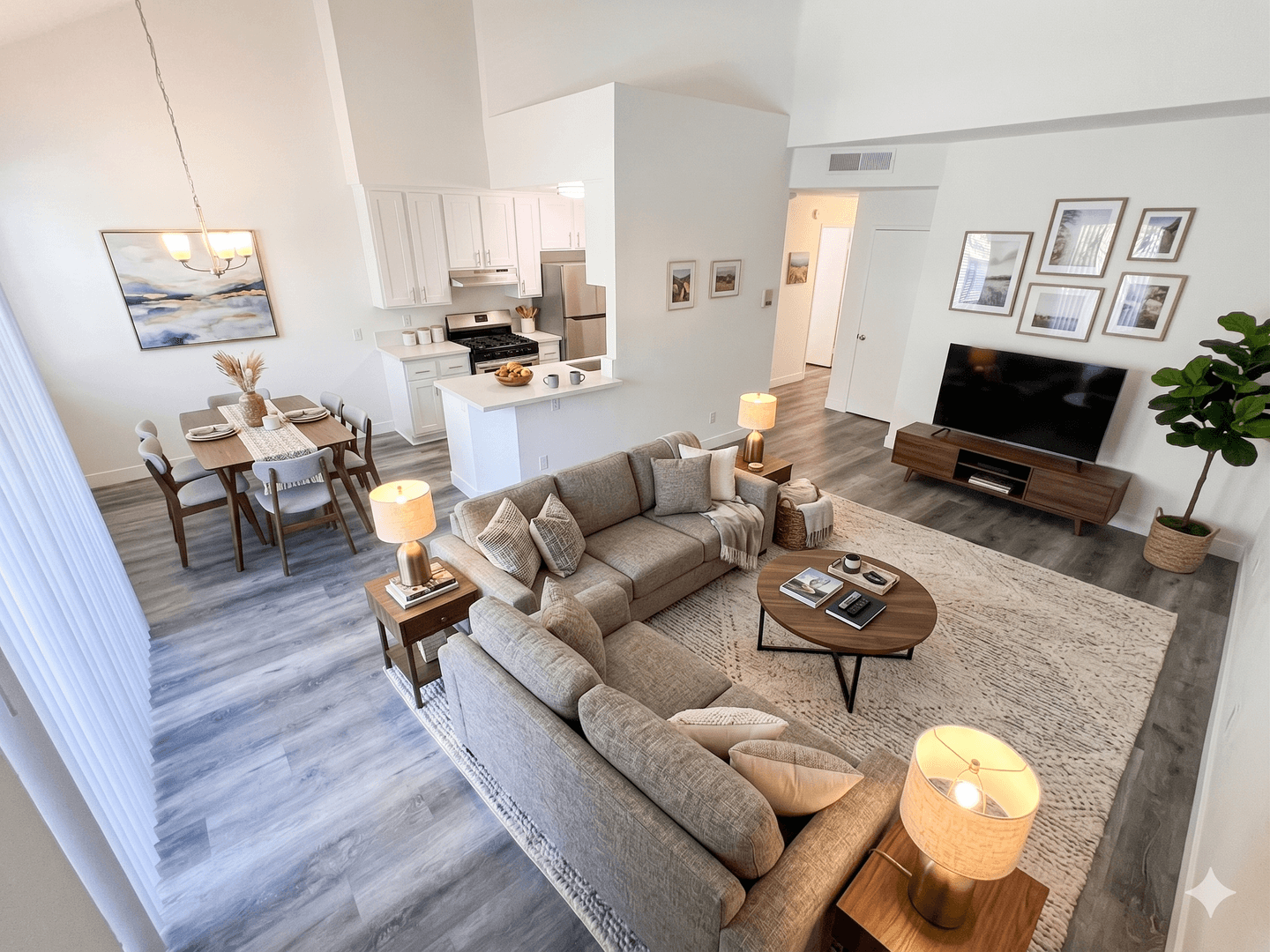 Los Angeles Apartment: 2347 Kerwood Avenue