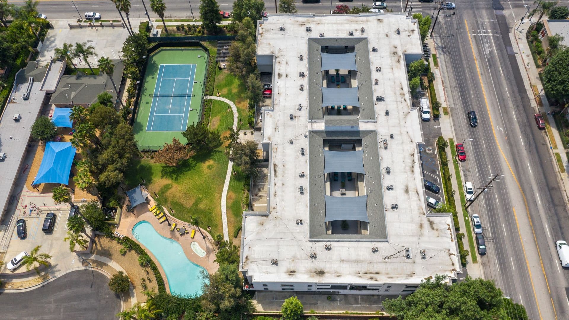 CANOGA PARK Apartment: 8700 DE SOTO AVENUE