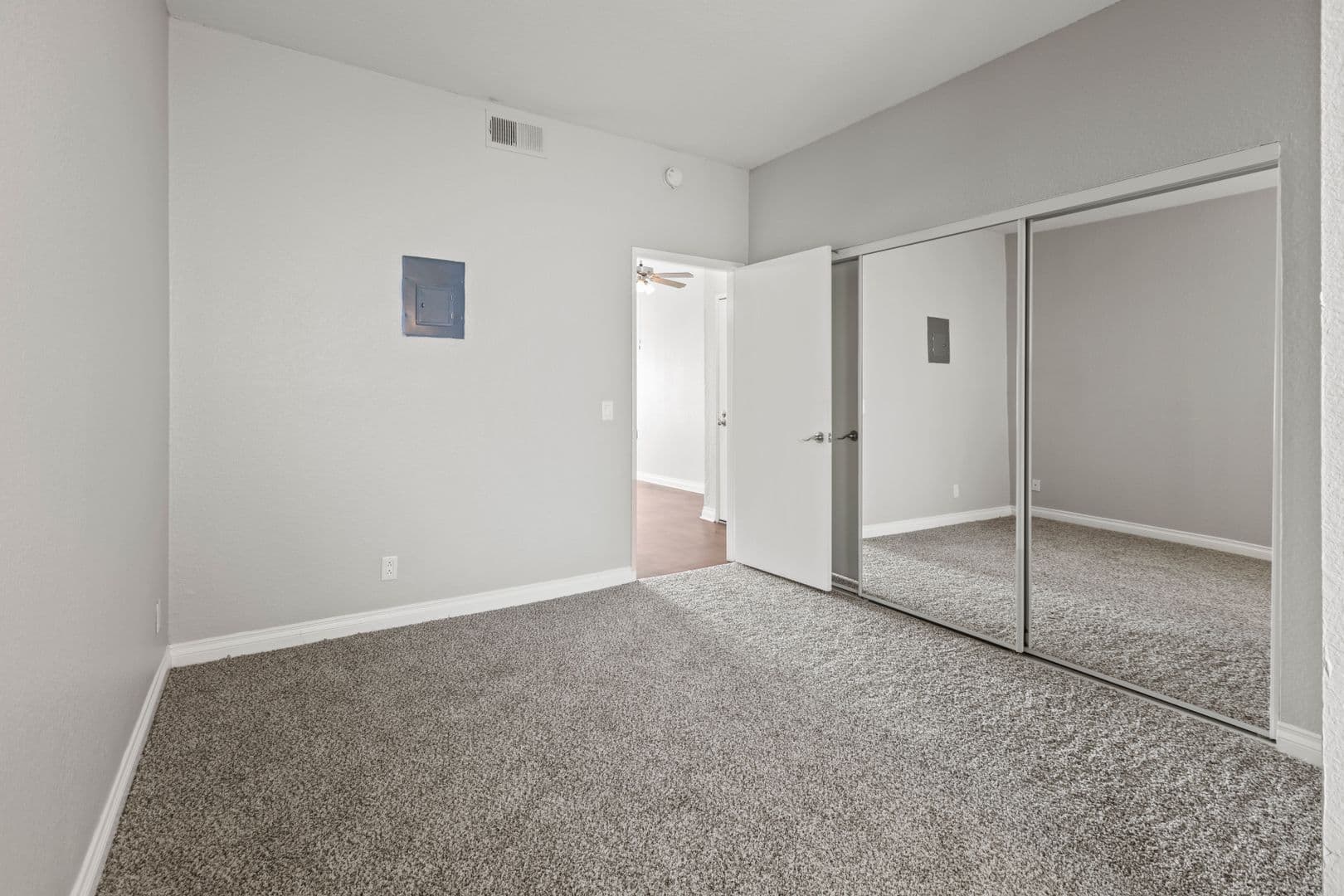 CANOGA PARK Apartment: 8700 DE SOTO AVENUE