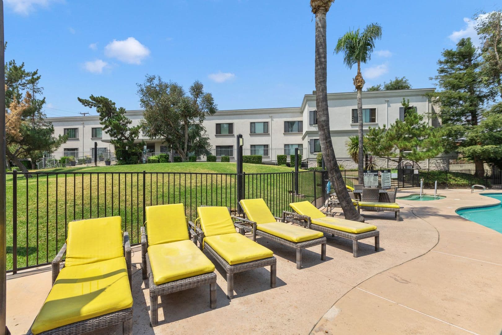 CANOGA PARK Apartment: 8700 DE SOTO AVENUE
