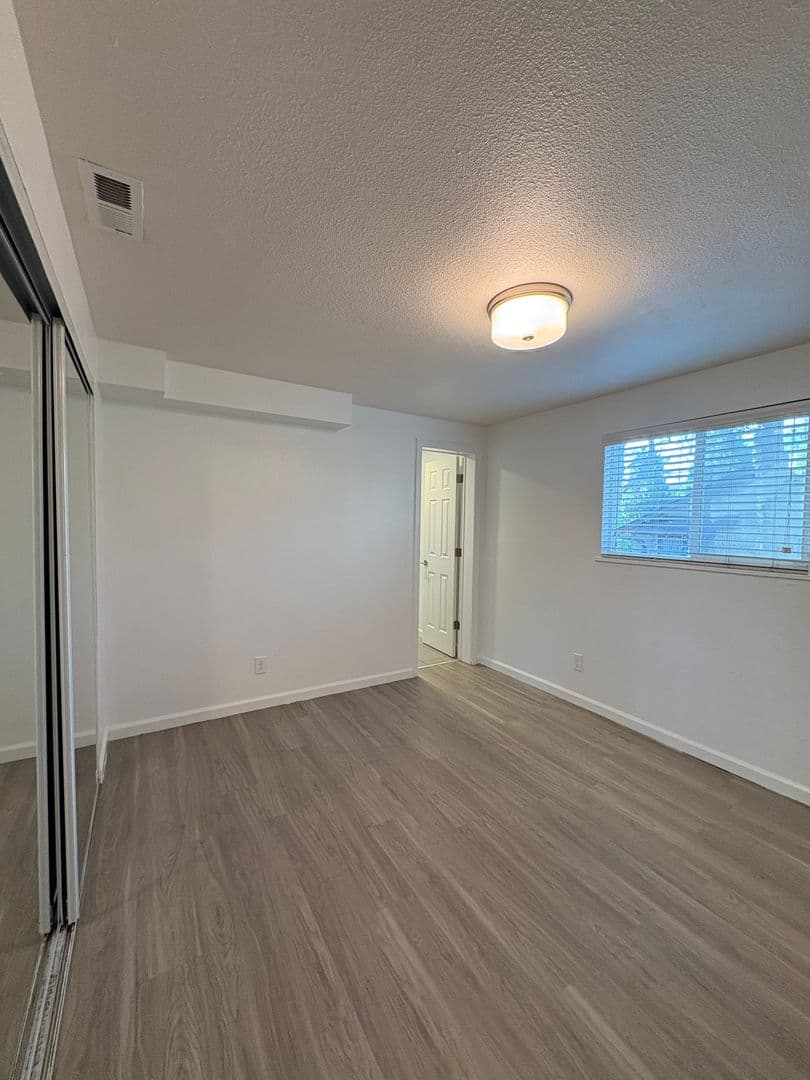 Lakewood Apartment: 1220-1222 Wadsworth Boulevard