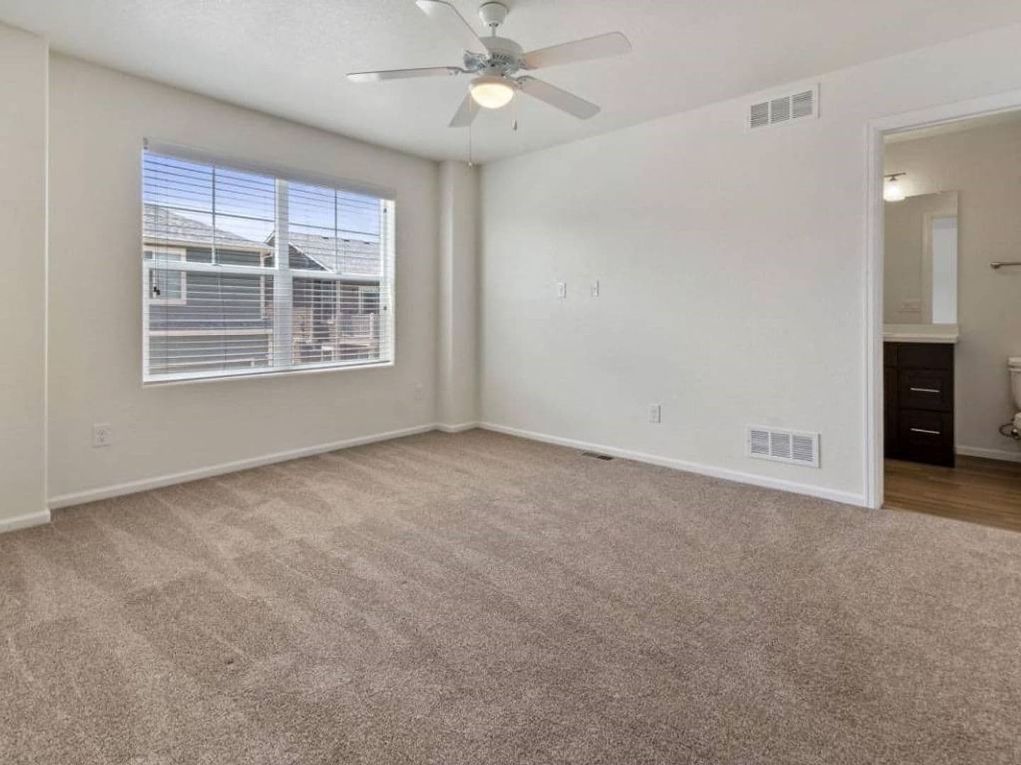 Henderson Apartment: 9474-9518 E 109th Drive