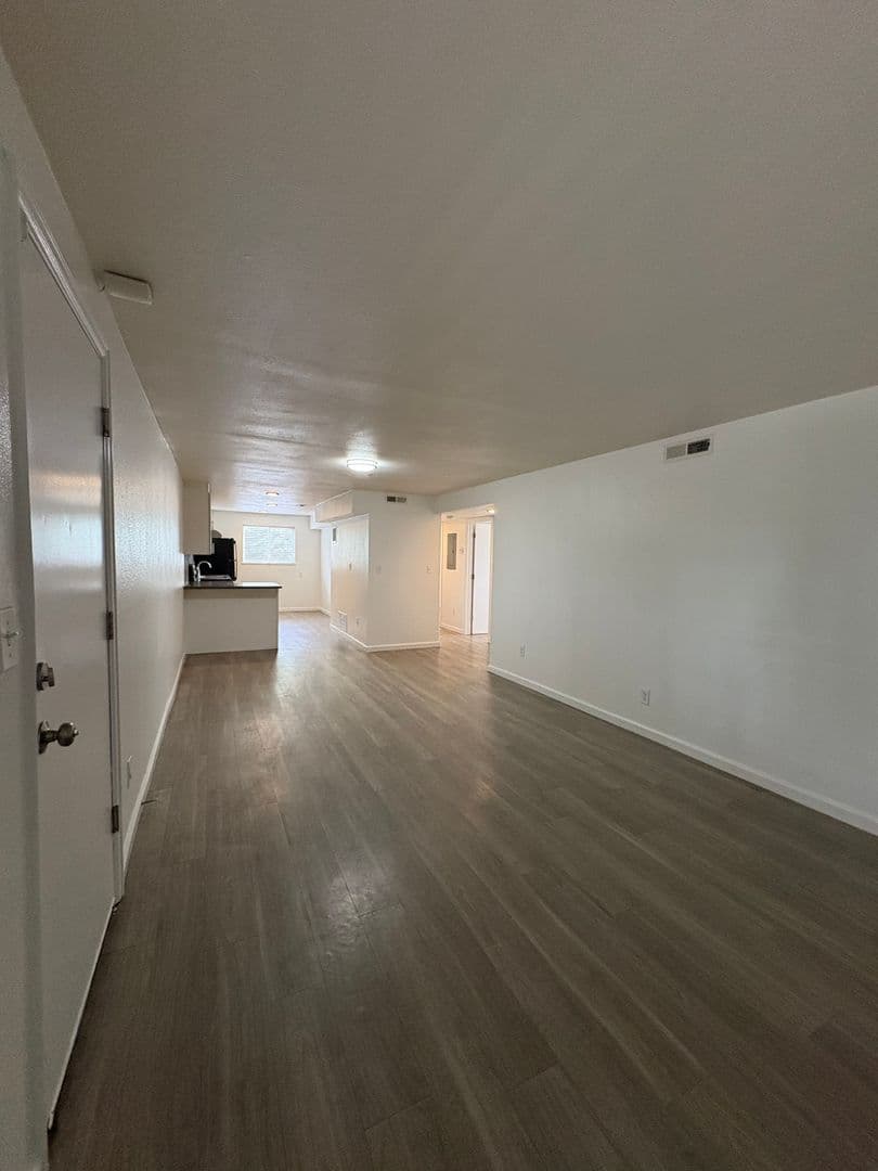 Lakewood Apartment: 1220-1222 Wadsworth Boulevard