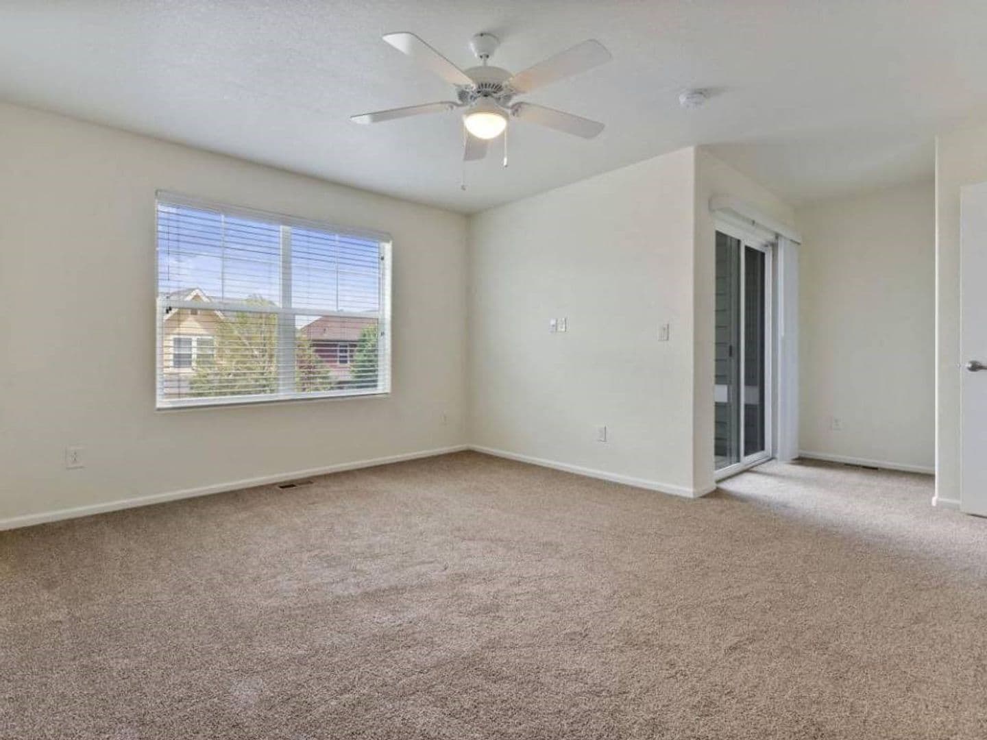 Henderson Apartment: 9474-9518 E 109th Drive