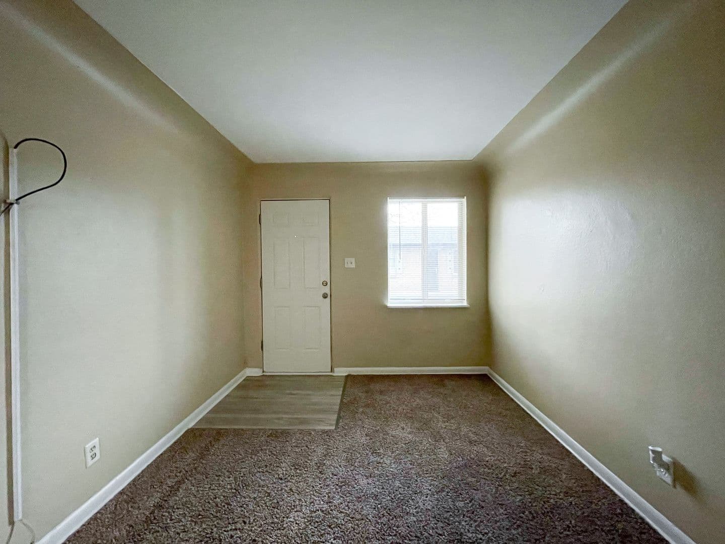 Lakewood Apartment: 1427-1435 Otis Street
