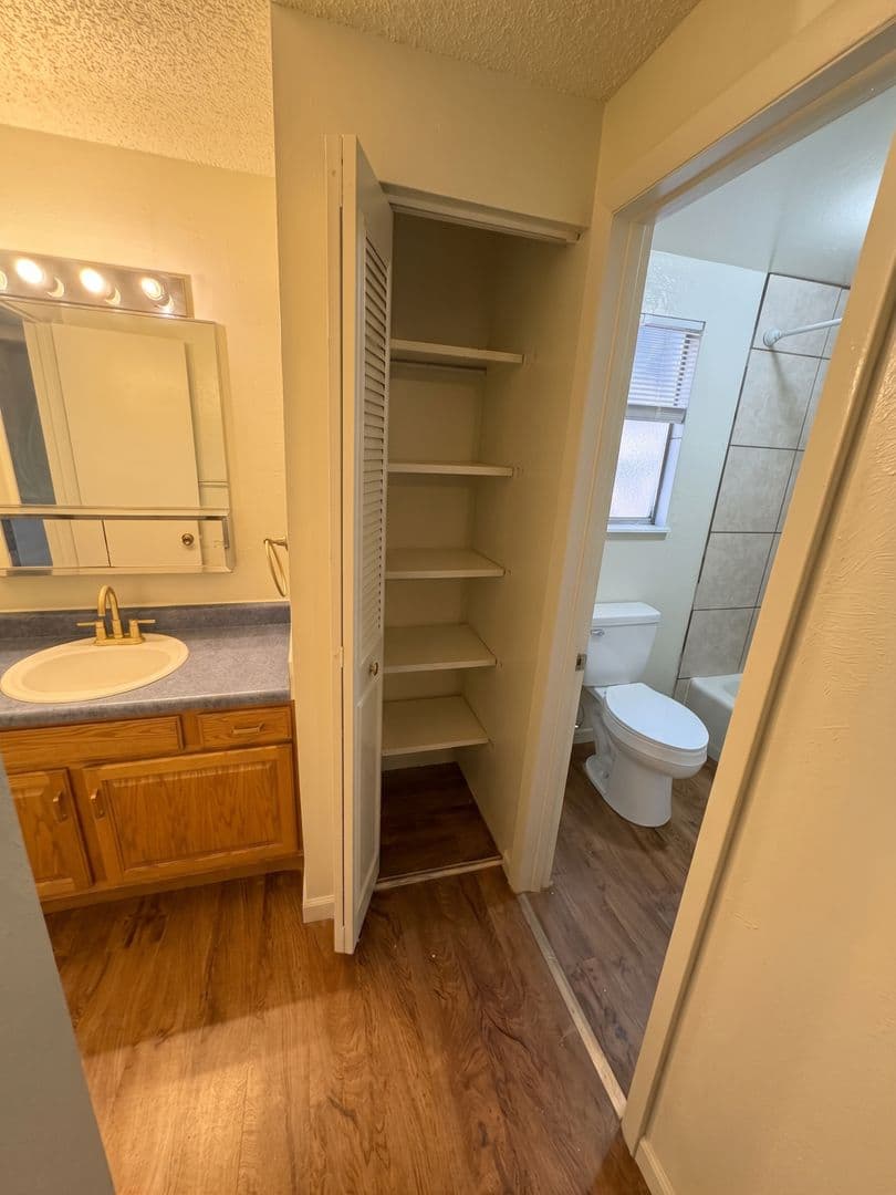 Manitou Springs Apartment: 459-461 El Paso Blvd