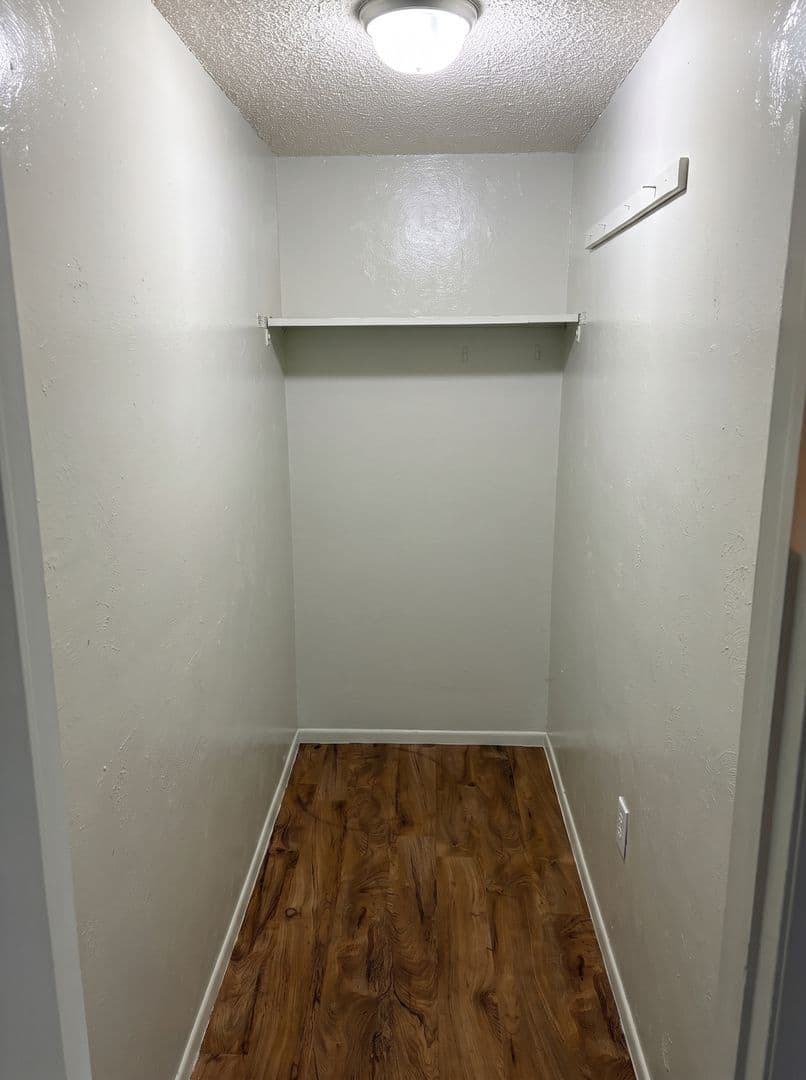 Manitou Springs Apartment: 459-461 El Paso Blvd