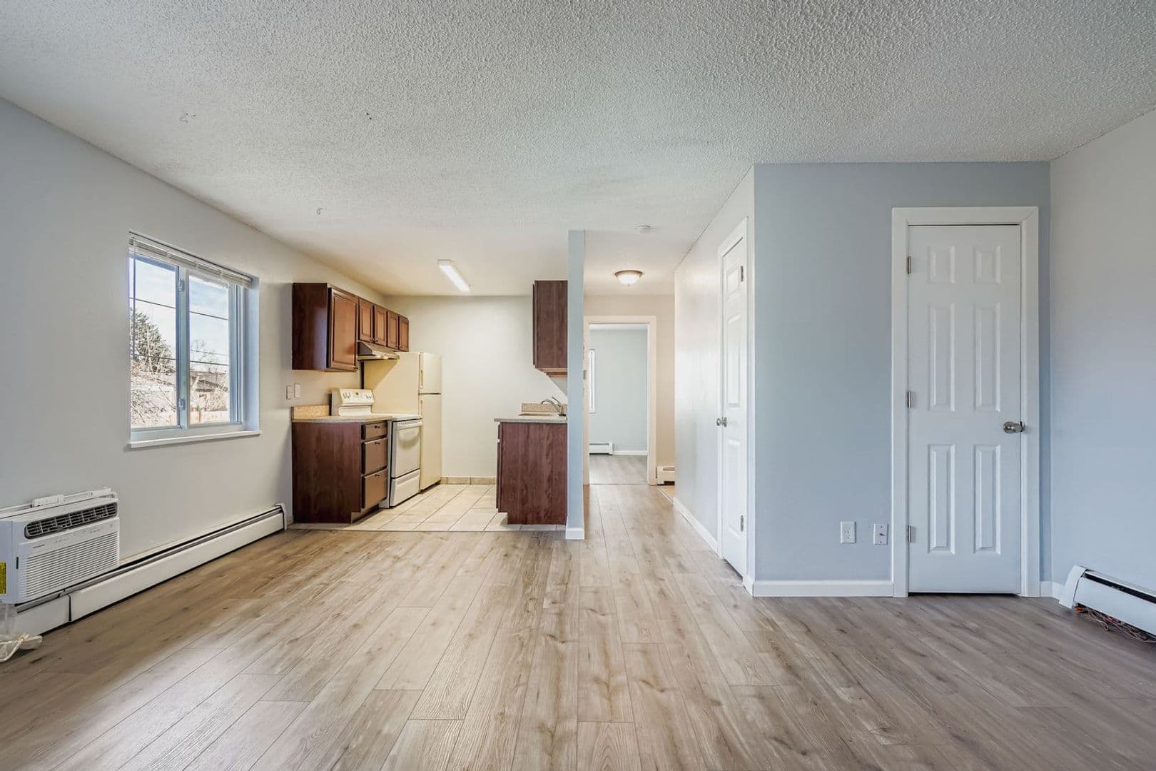 Westminster Apartment: 2880-2882 Eliot Circle