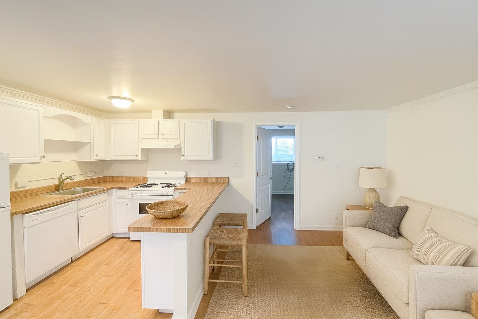 Lakewood Apartment: 1460-1466 Reed Street