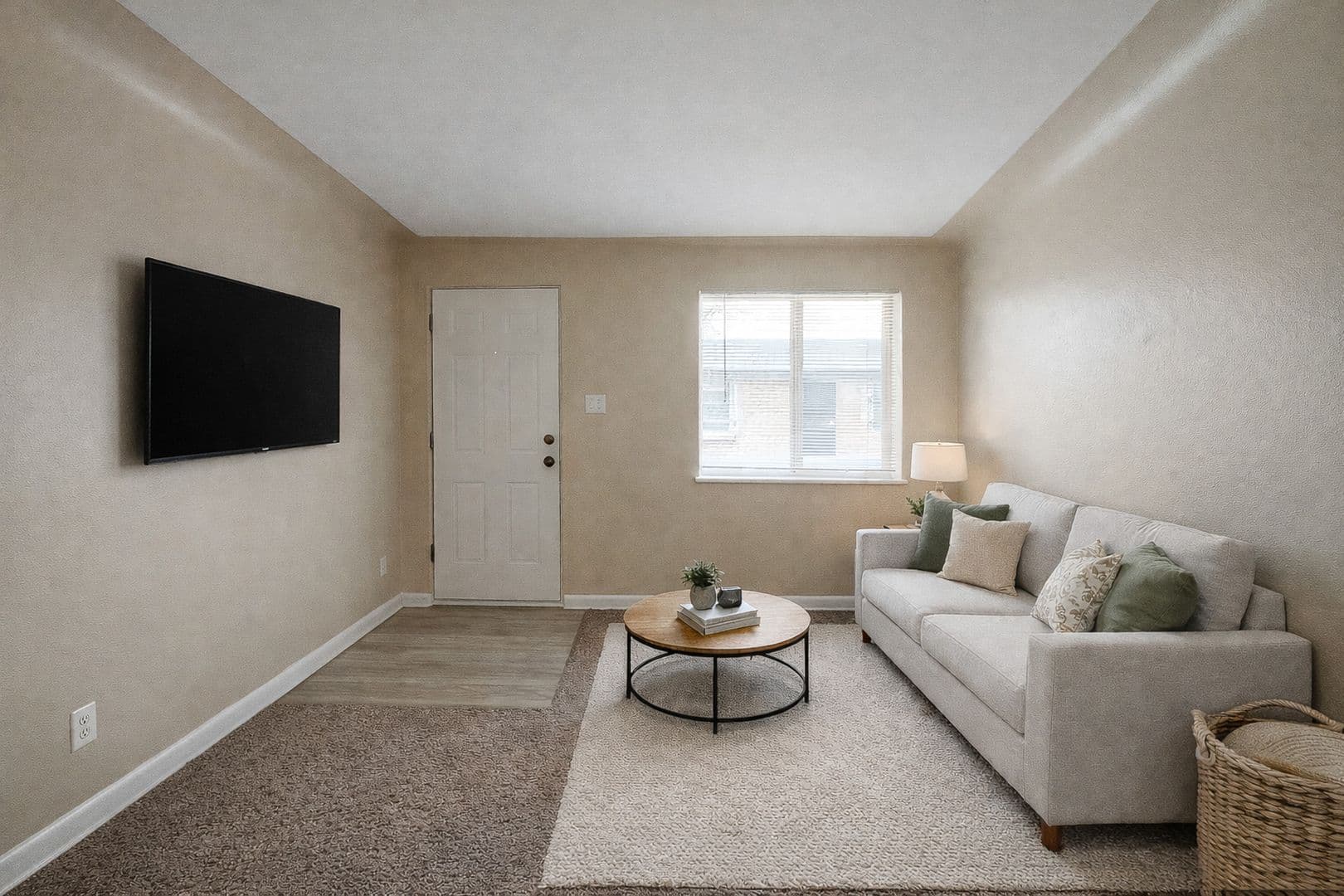 Lakewood Apartment: 1427-1435 Otis Street