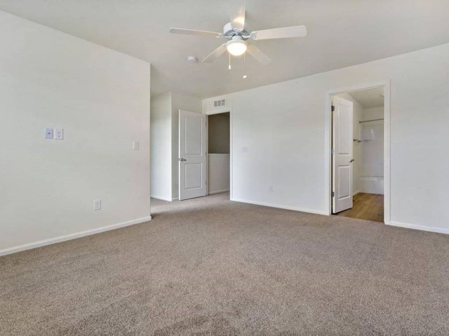 Henderson Apartment: 9474-9518 E 109th Drive