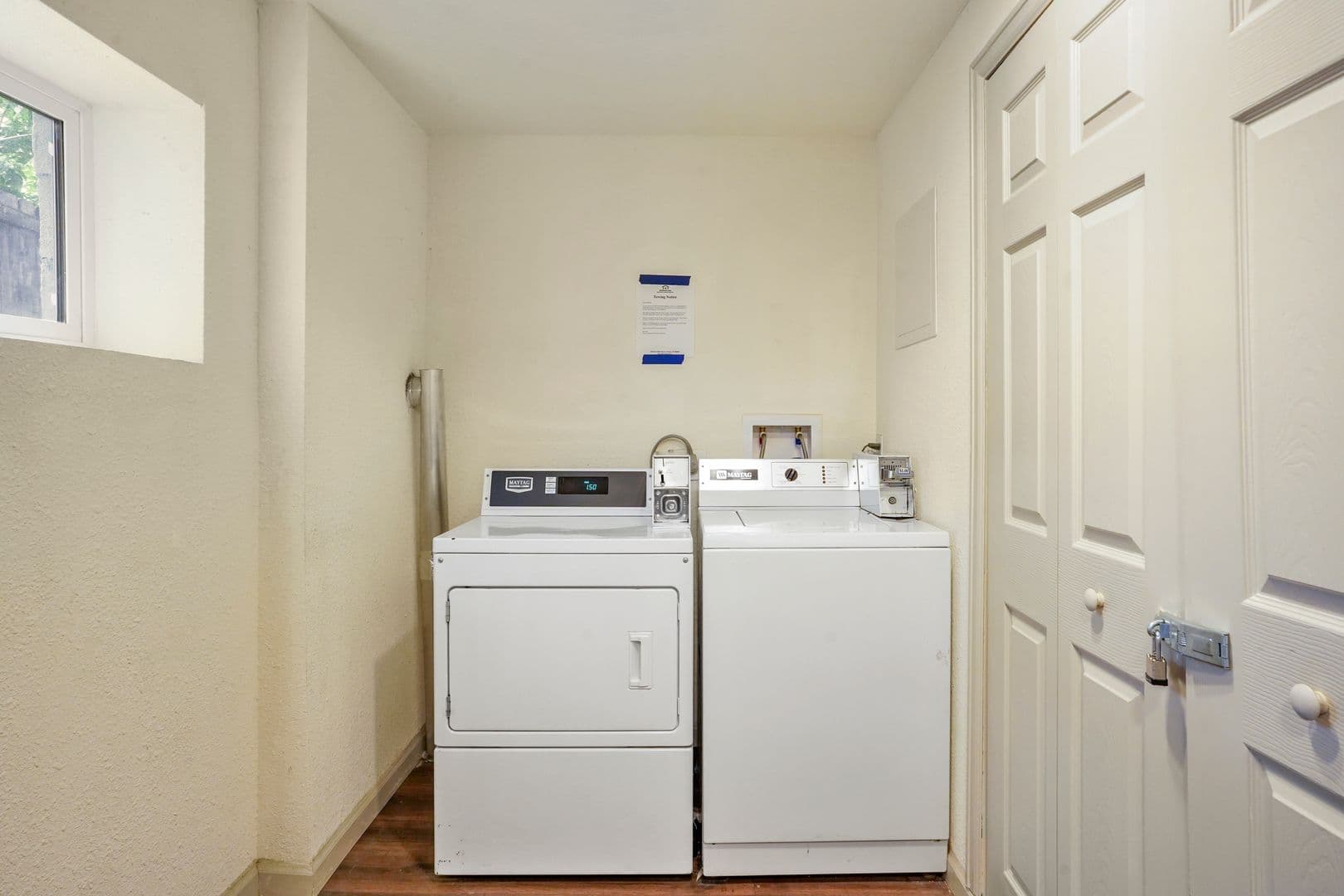 Denver Apartment: 982 S Sheridan Blvd