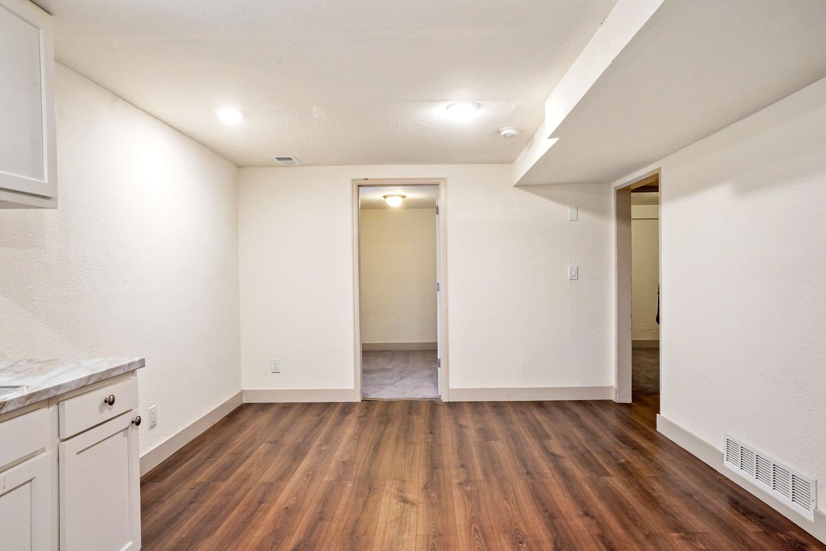 Denver Apartment: 982 S Sheridan Blvd
