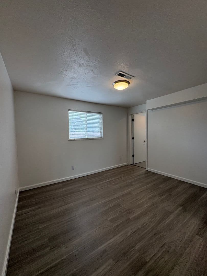 Lakewood Apartment: 1220-1222 Wadsworth Boulevard
