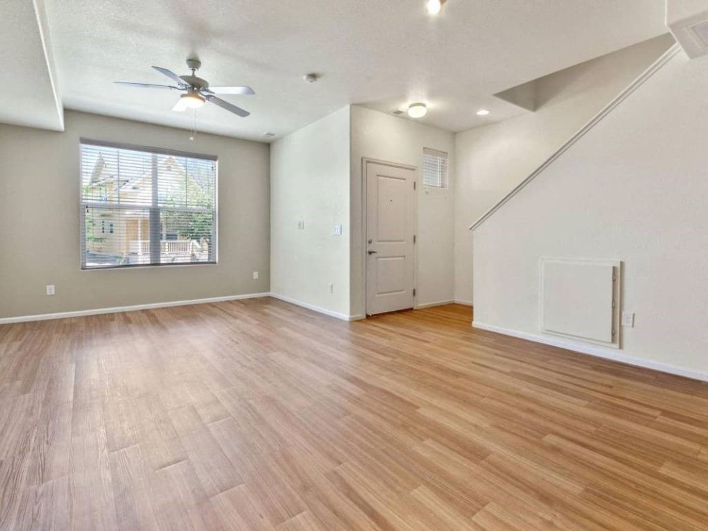 Henderson Apartment: 9474-9518 E 109th Drive