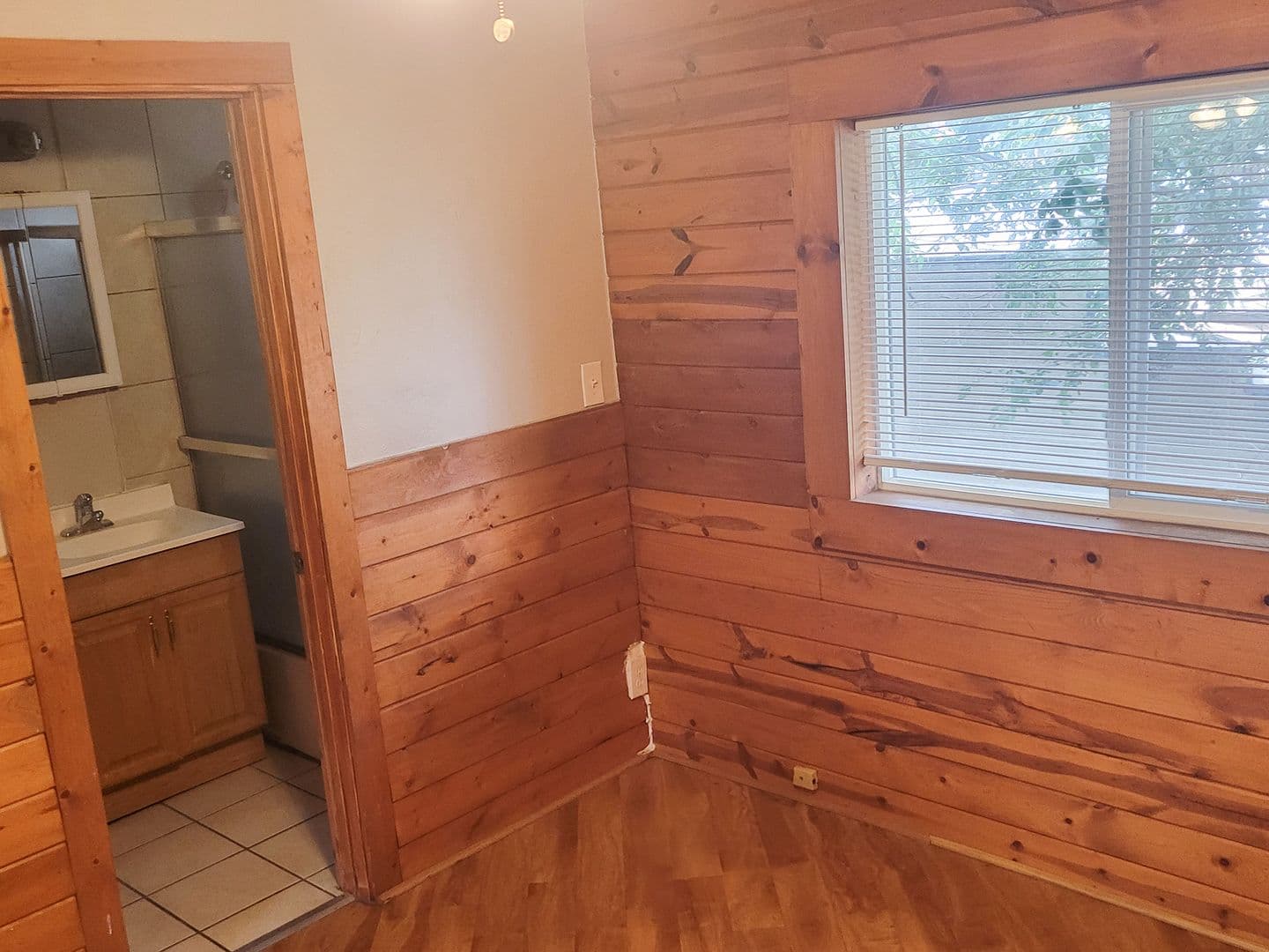 Denver Apartment: 4567 Morrison Rd
