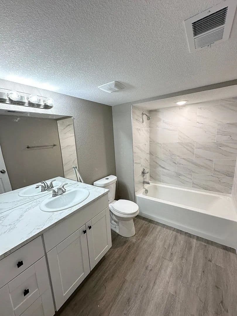 Lakewood Apartment: 1460-1466 Reed Street