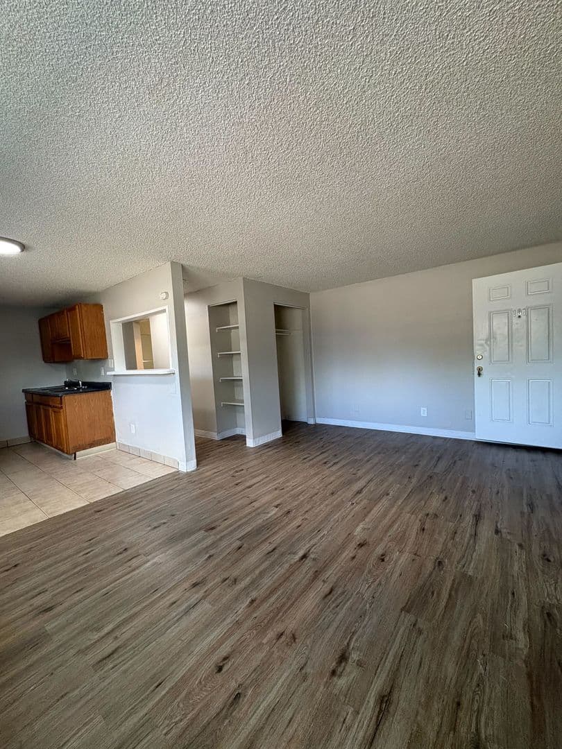 Aurora Apartment: 9504 East 17th Ave