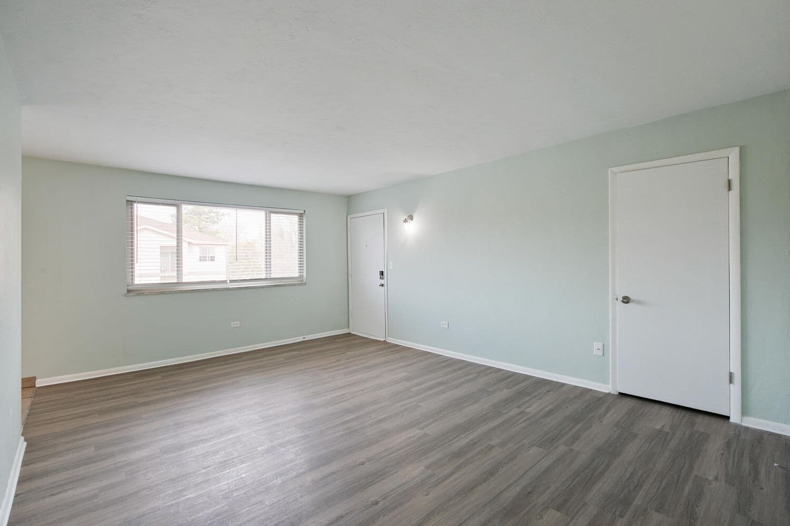 Lakewood Apartment: 1200-1220 Pierce Street
