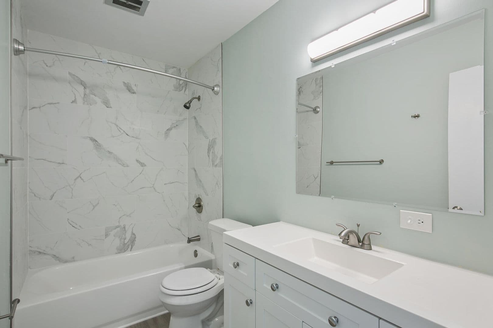 Lakewood Apartment: 1200-1220 Pierce Street