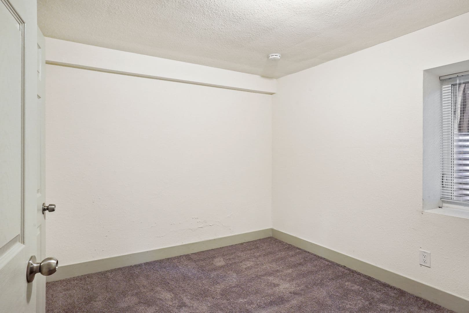 Denver Apartment: 982 S Sheridan Blvd