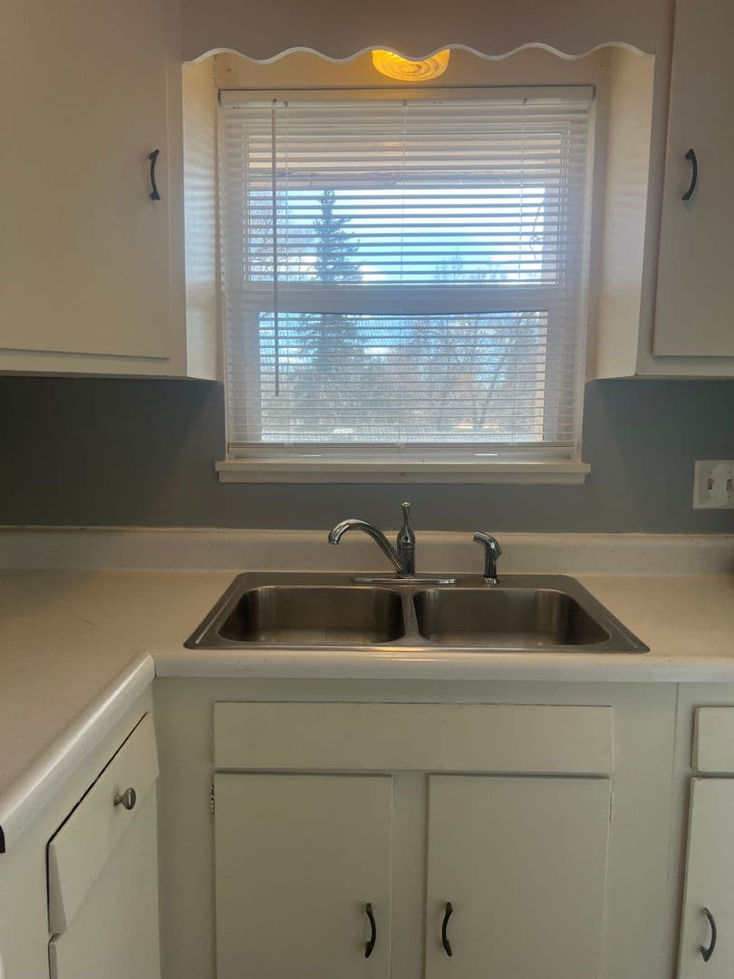 Colorado Springs Apartment: 624 Prairie Road