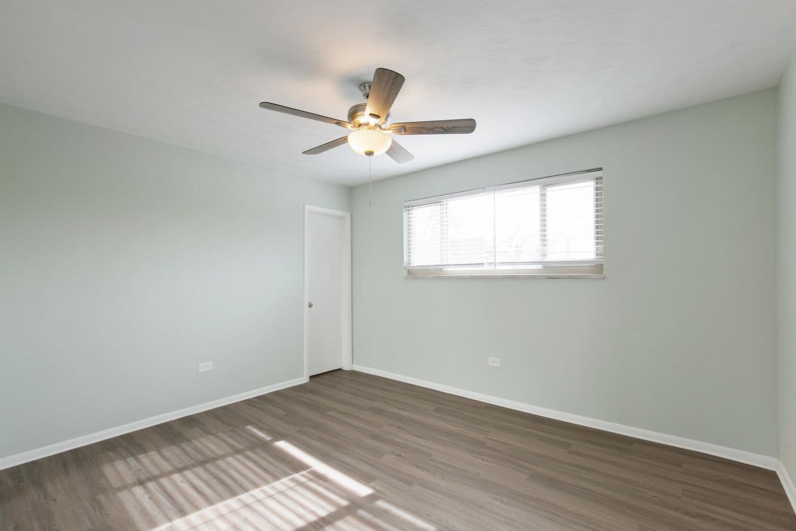 Lakewood Apartment: 1200-1220 Pierce Street