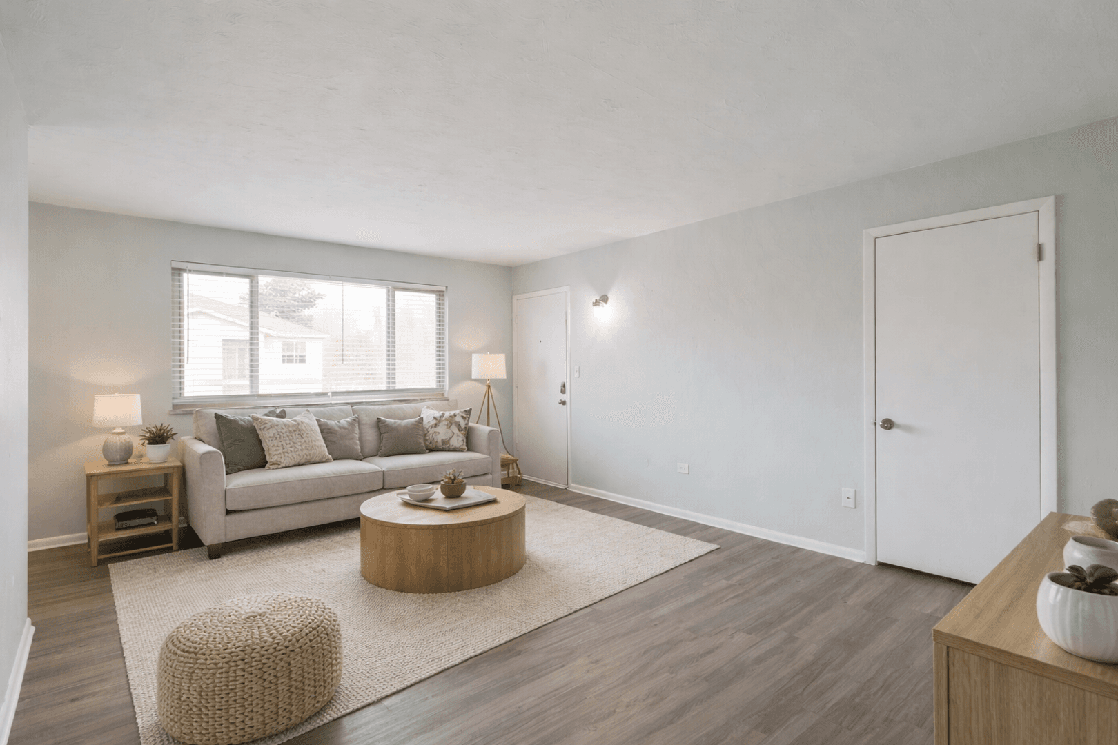 Lakewood Apartment: 1200-1220 Pierce Street