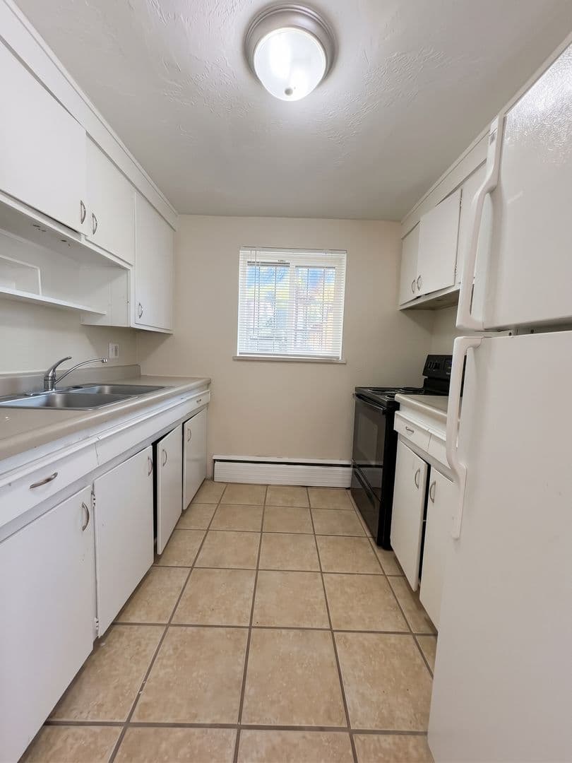 Denver Apartment: 8721 E 14th Ave