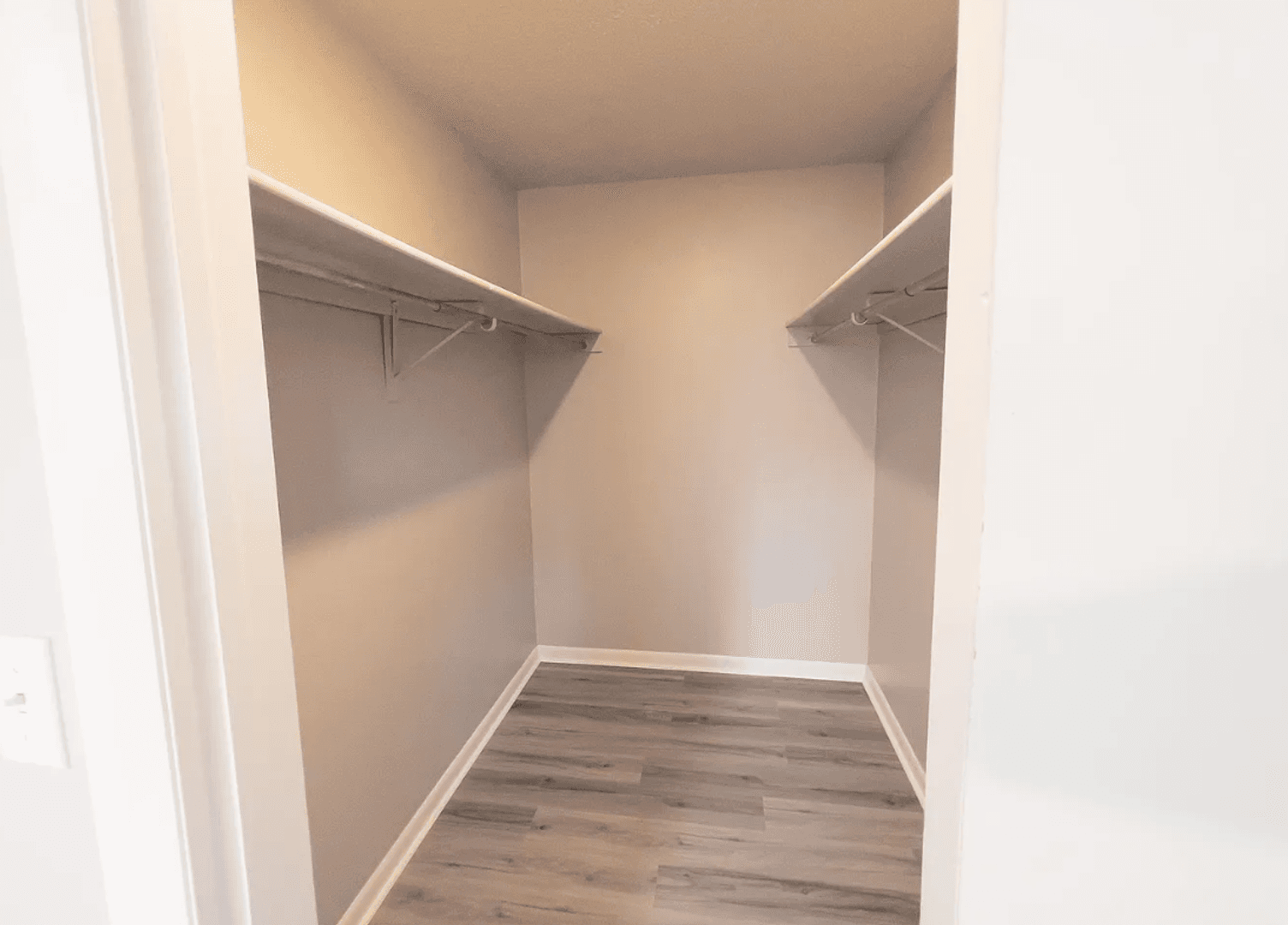 Brighton Apartment: 63 South 22nd Avenue