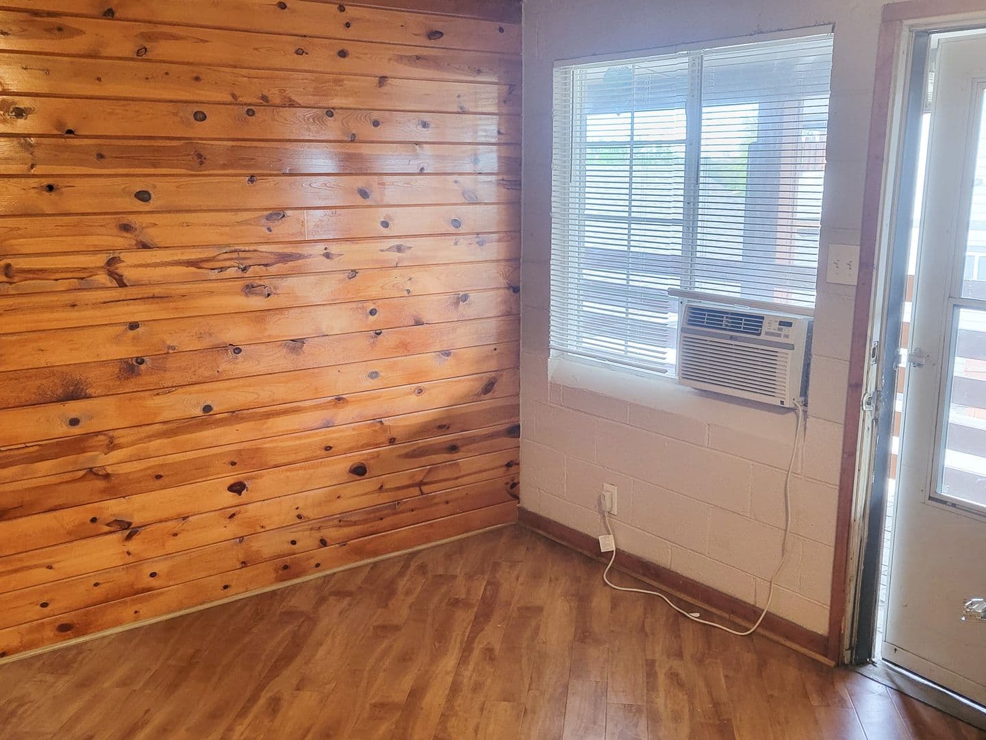 Denver Apartment: 4567 Morrison Rd
