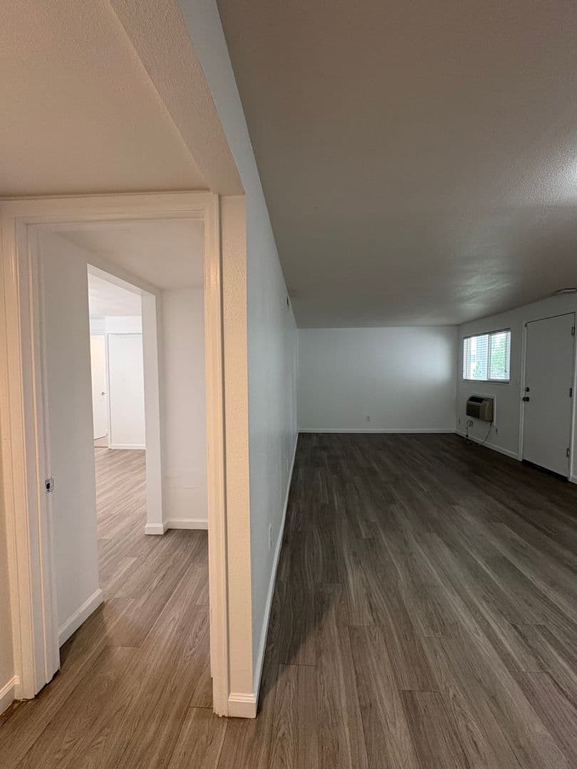 Lakewood Apartment: 1220-1222 Wadsworth Boulevard