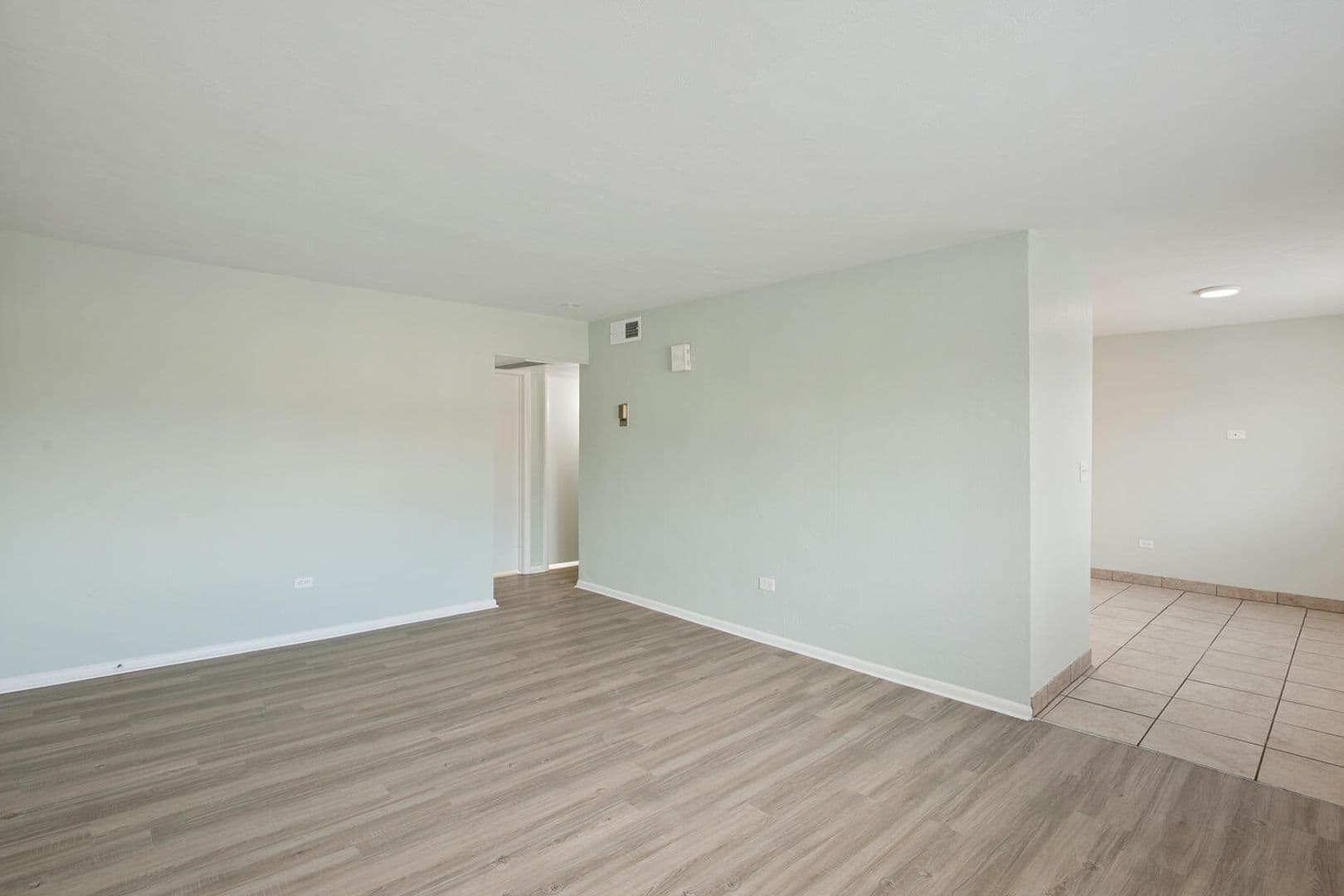 Lakewood Apartment: 1200-1220 Pierce Street