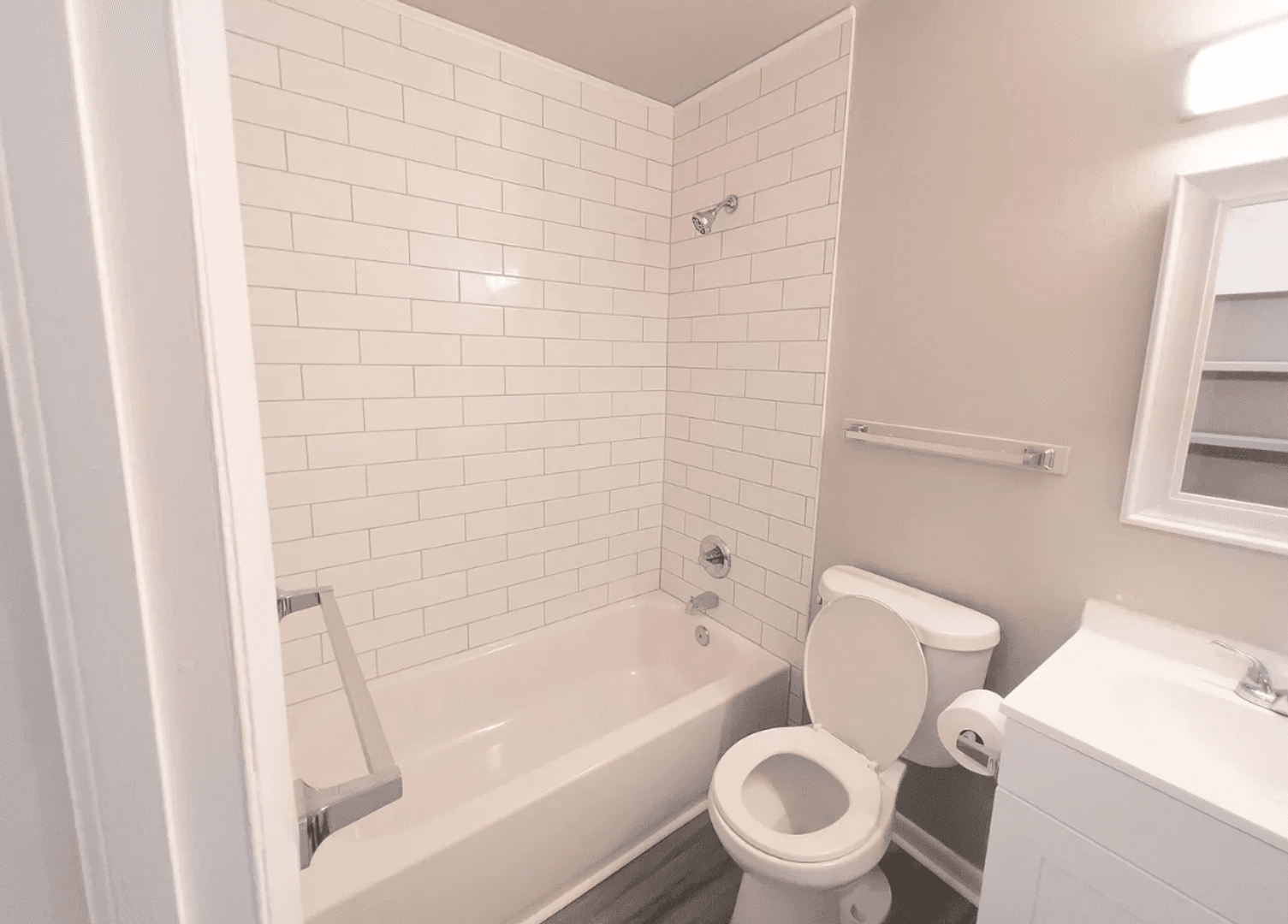 Brighton Apartment: 63 South 22nd Avenue