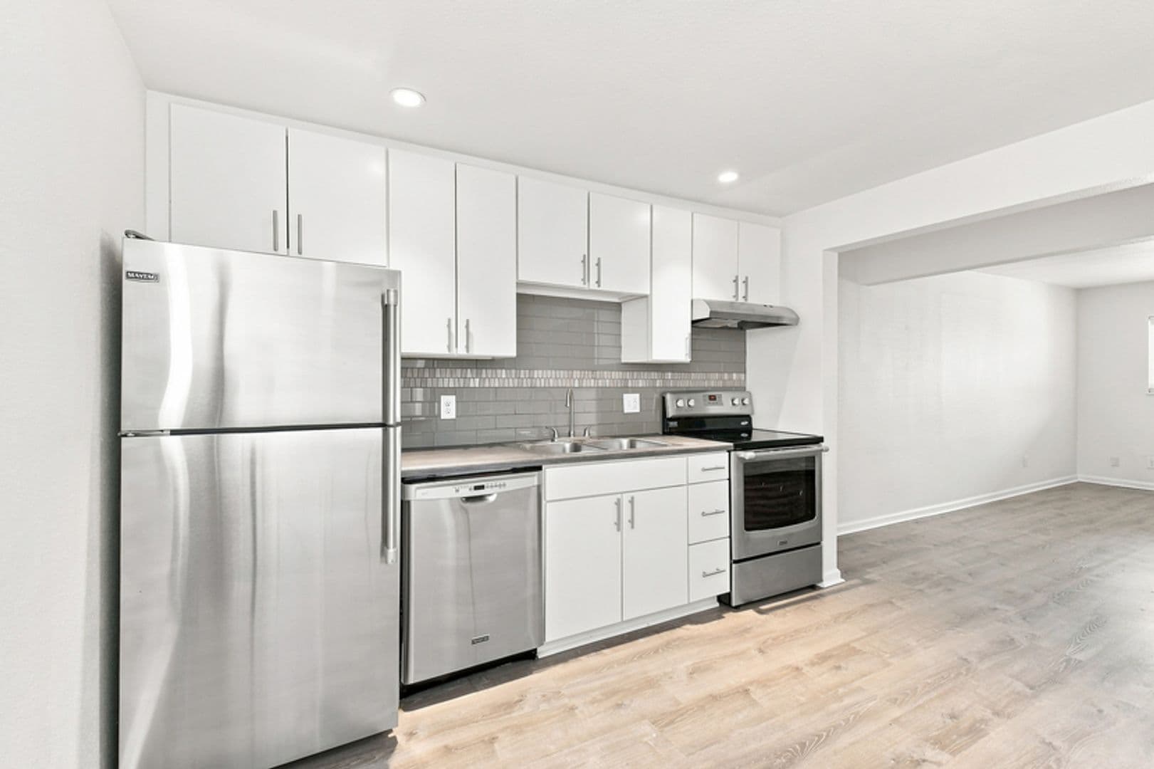 Lakewood Apartment: 1220-1222 Wadsworth Boulevard