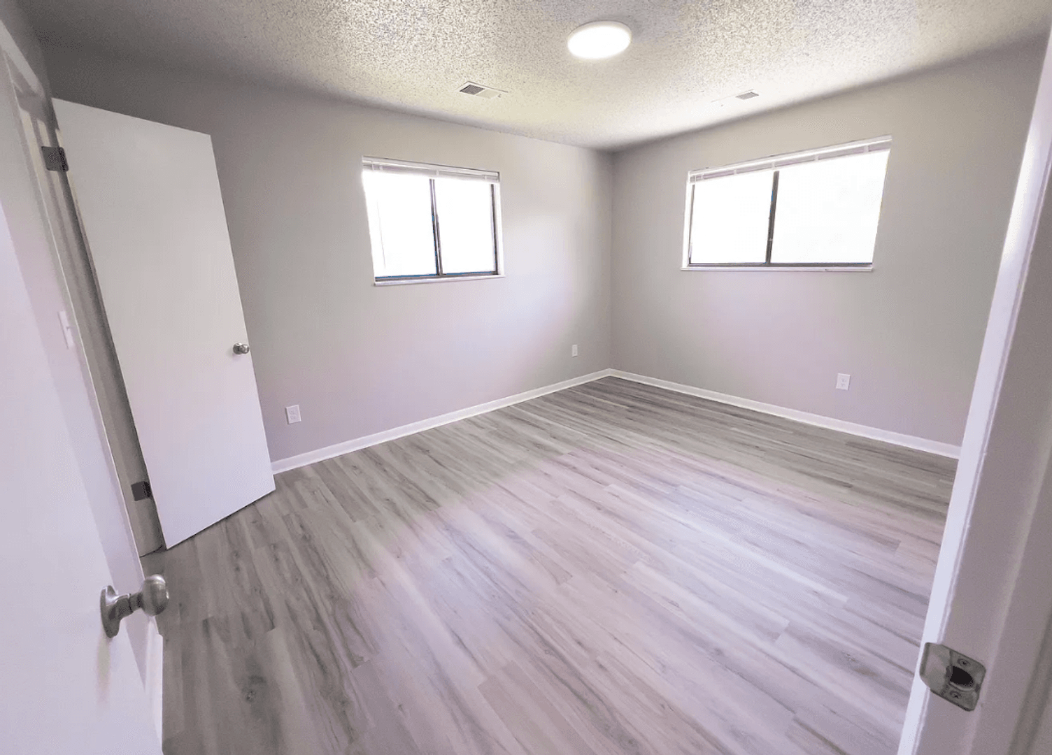 Brighton Apartment: 63 South 22nd Avenue