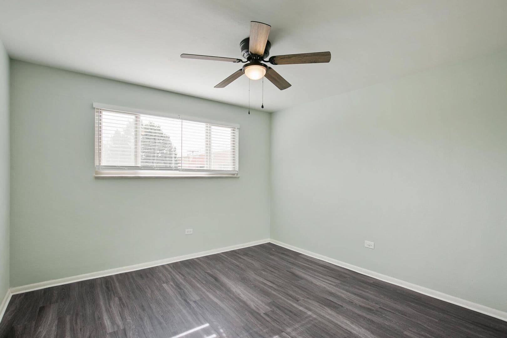 Lakewood Apartment: 1200-1220 Pierce Street
