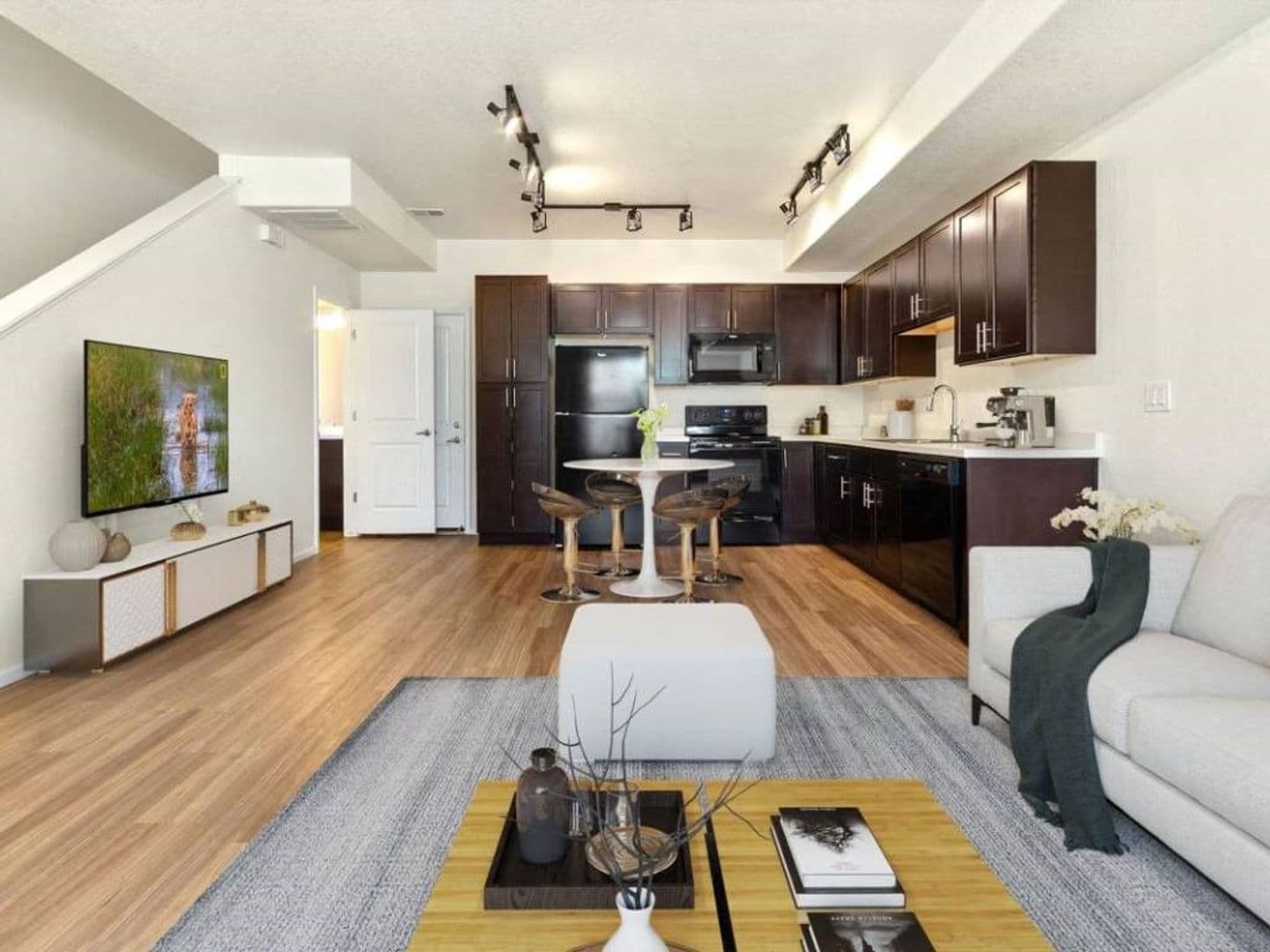Henderson Apartment: 9474-9518 E 109th Drive