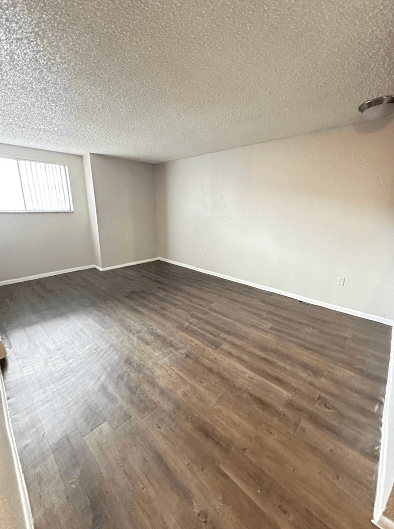 Aurora Apartment: 11852 E 16th Ave