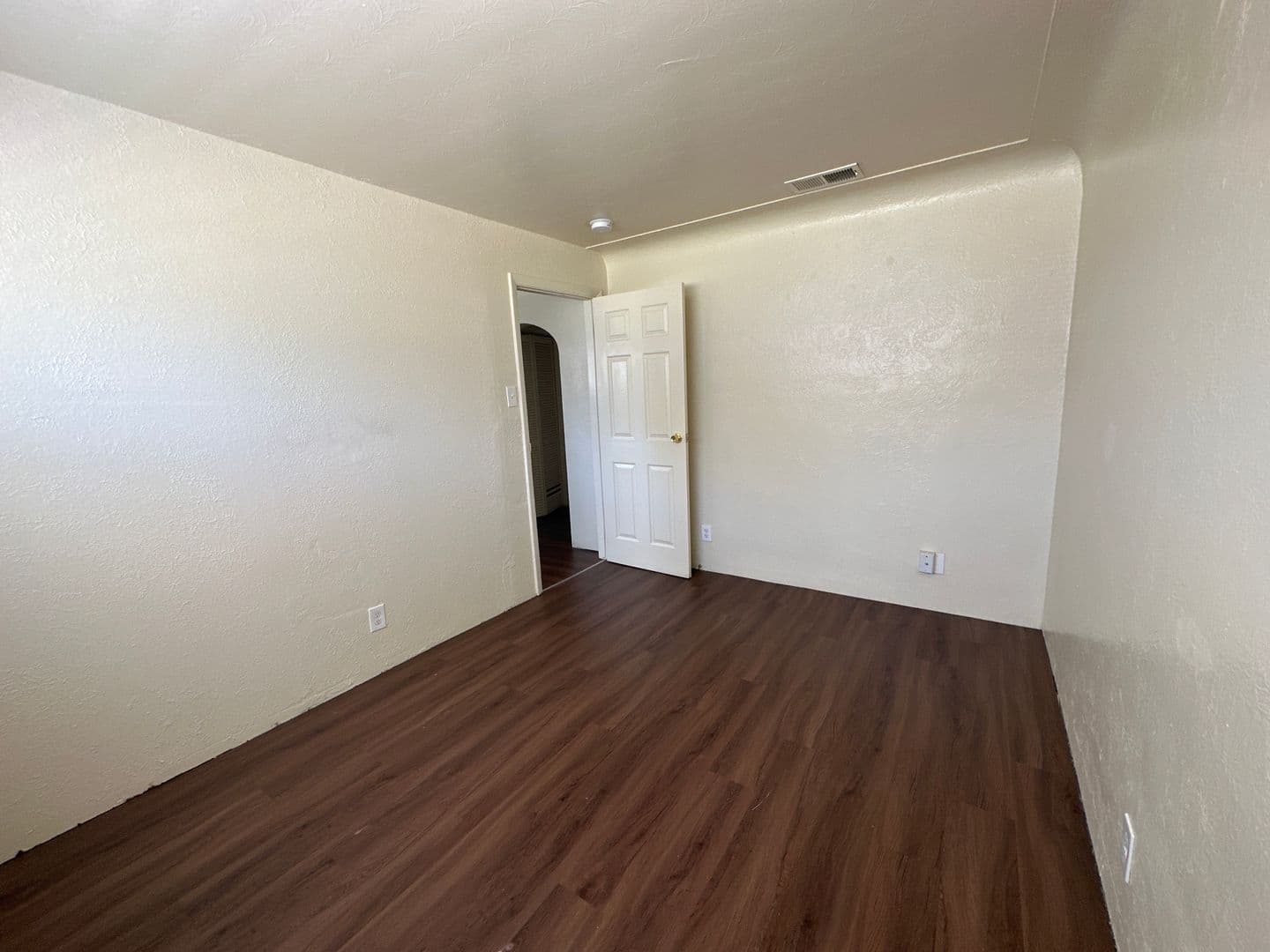 Aurora Apartment: 9980 Montview Blvd