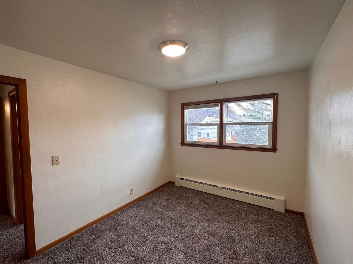 Milwaukee Apartment: 6713 W Bluemound Rd, Wauwatosa WI 53213