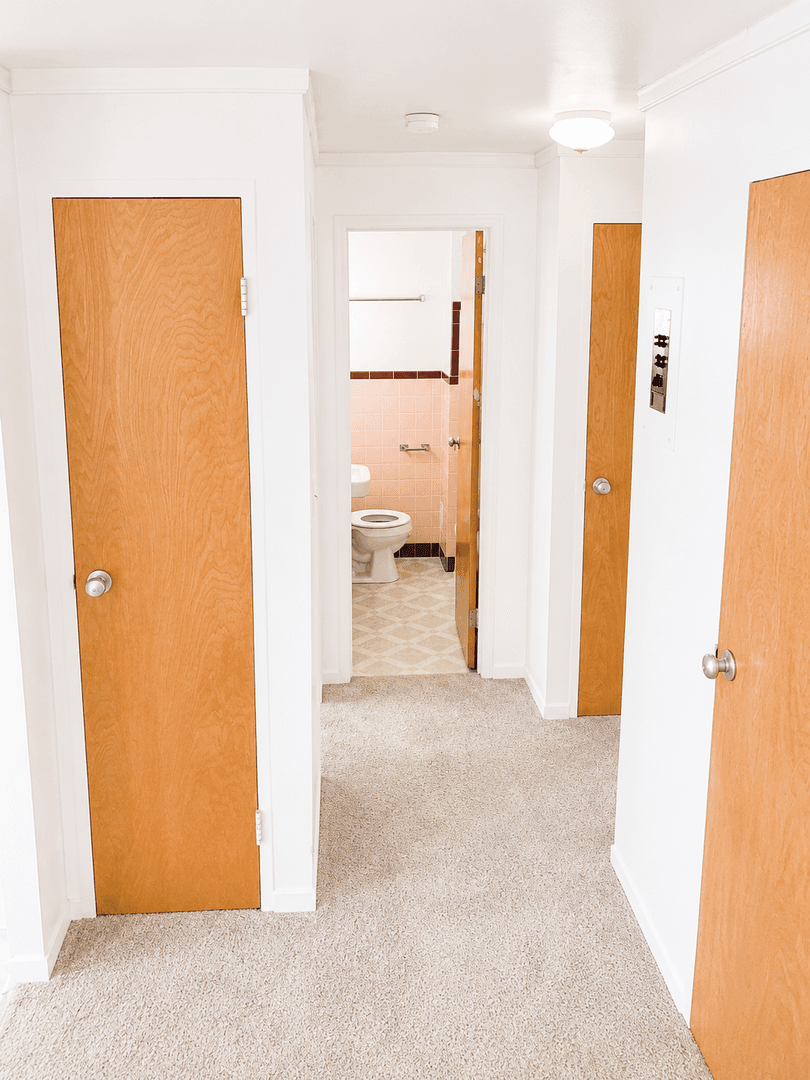 Omaha Apartment: 2235 Saint Marys Ave