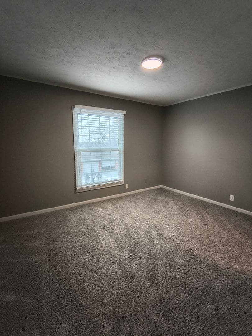 Council Bluffs Apartment: 38 Dillman Dr