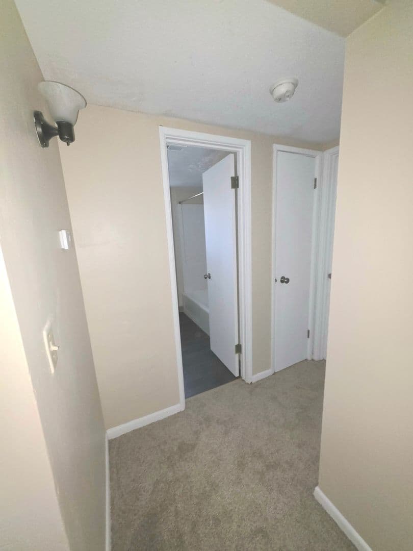 Bellevue Apartment: 7501 S 25th St