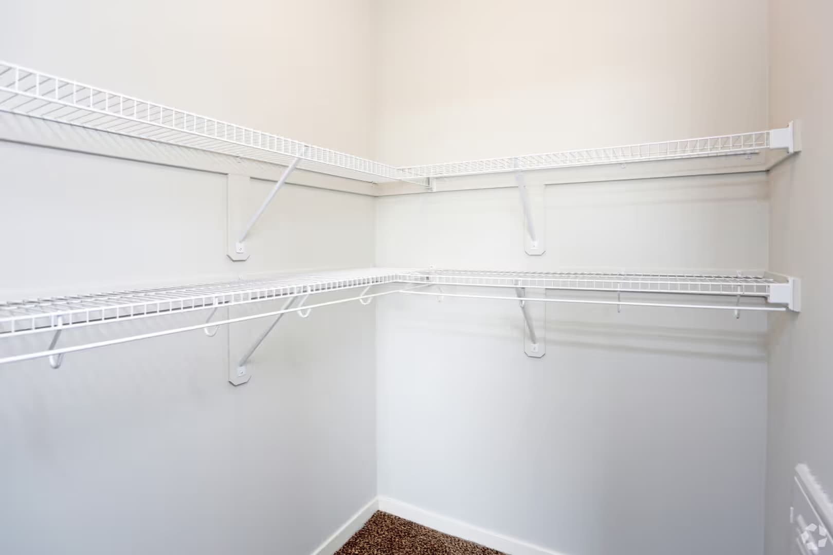 Omaha Apartment: 9451 Vernon Plz