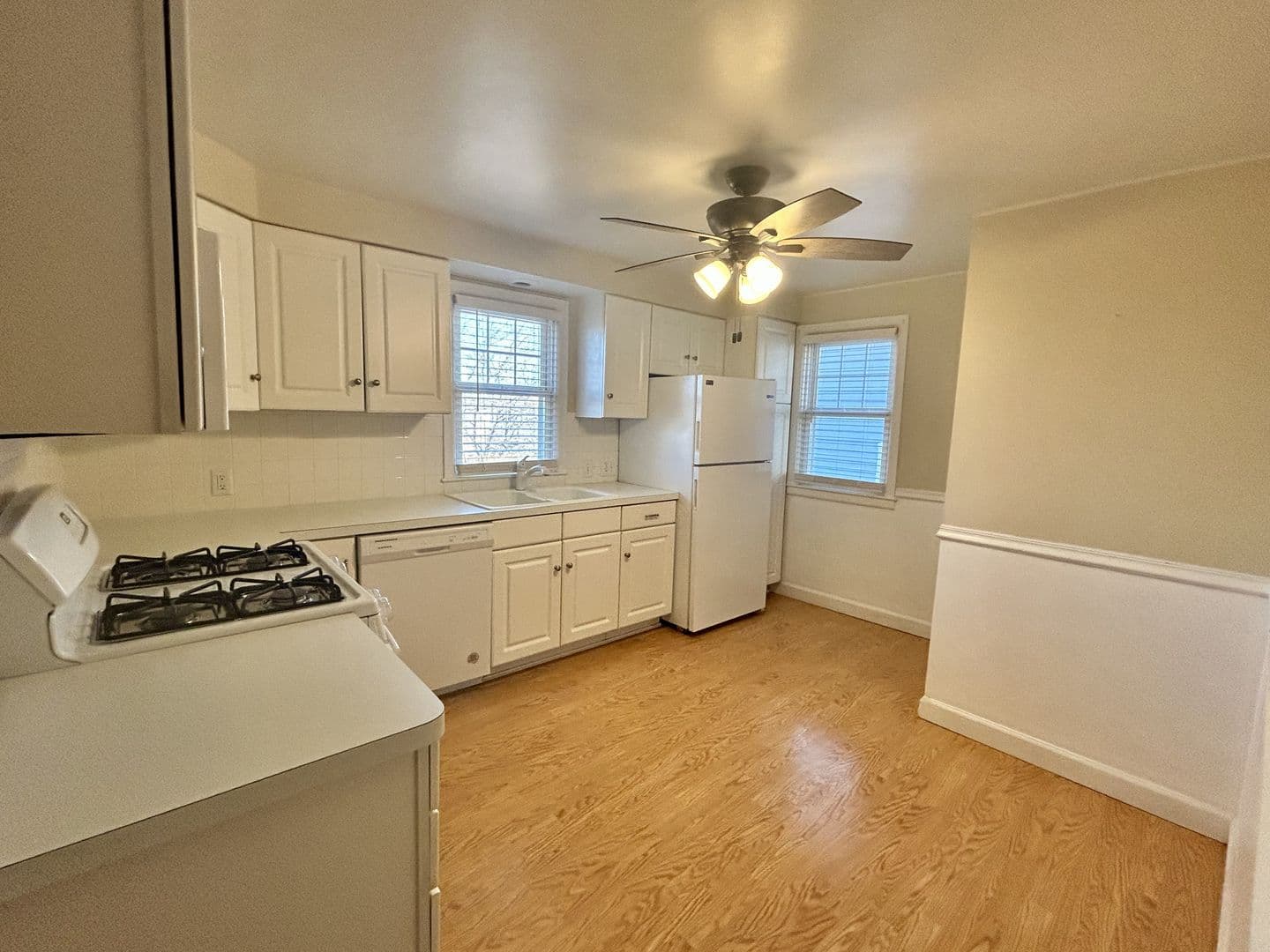 Omaha House: 1932 S 62nd St