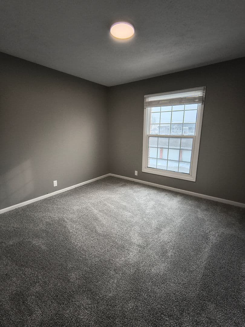 Council Bluffs Apartment: 38 Dillman Dr