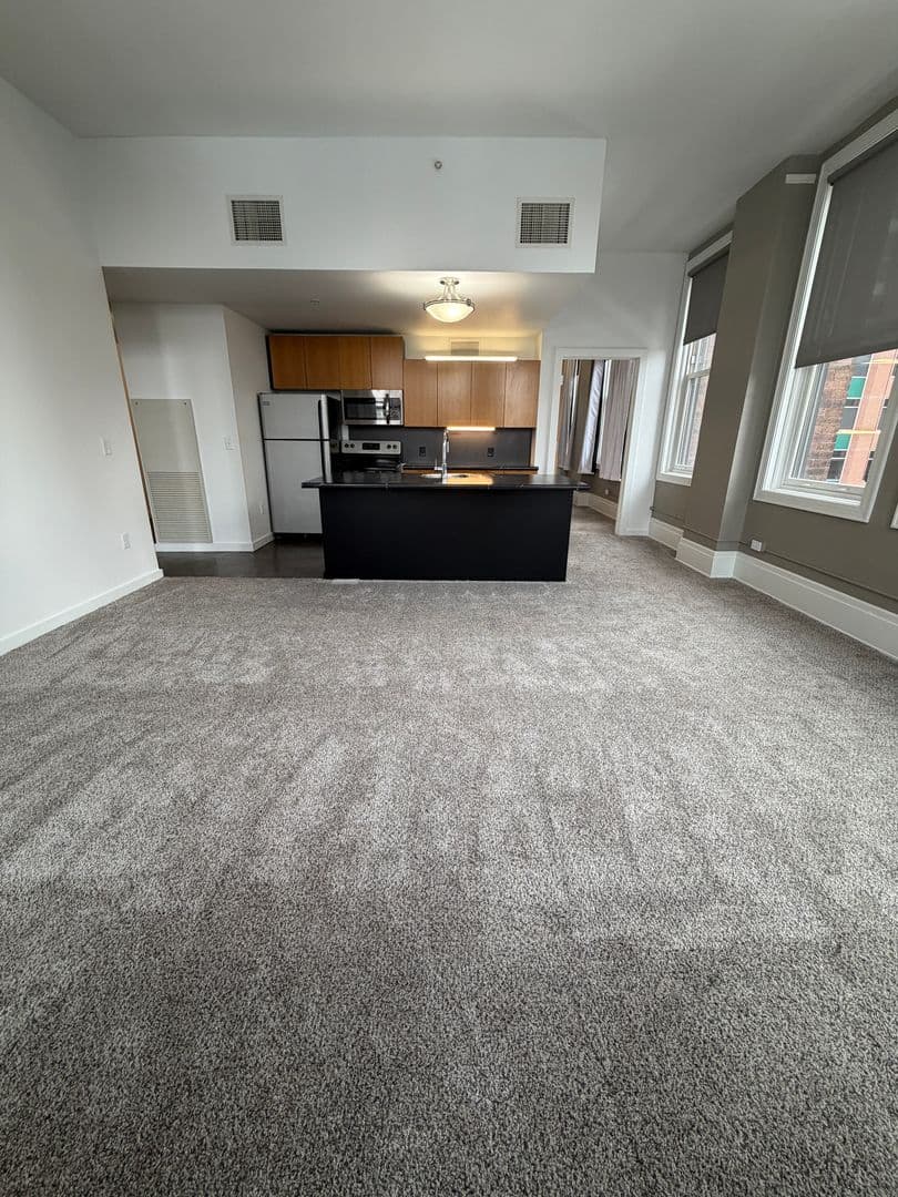 Des Moines Apartment: 218 6th Ave