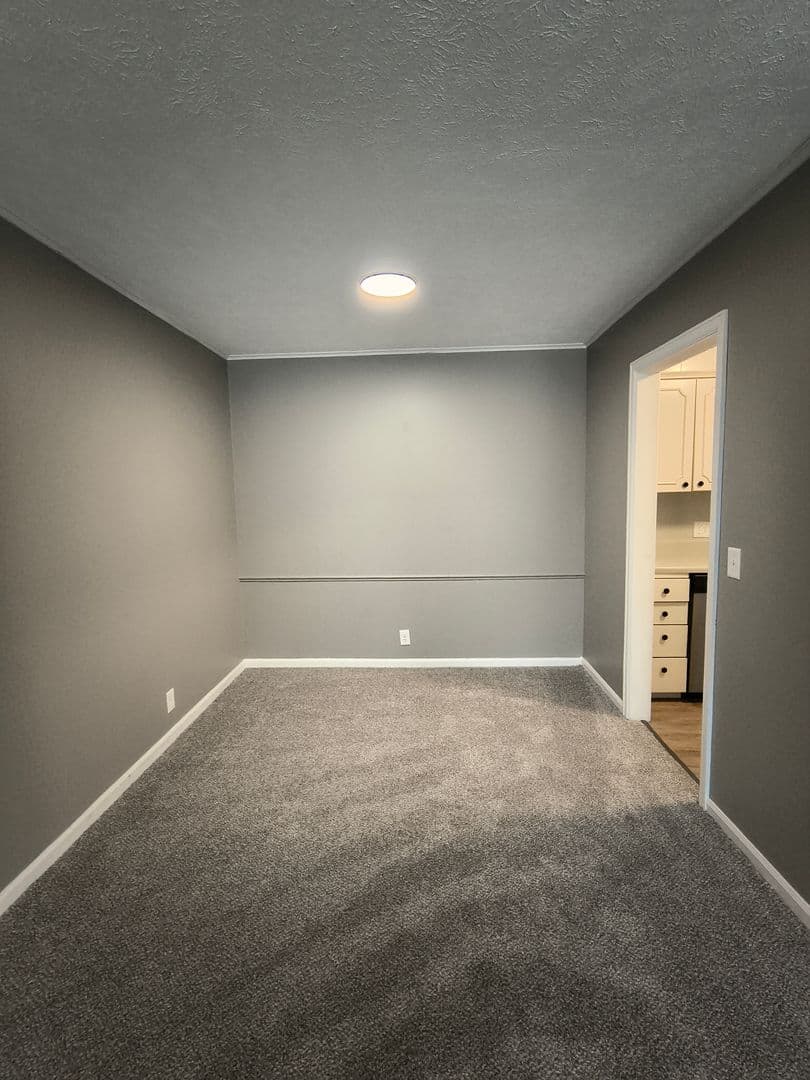 Council Bluffs Apartment: 38 Dillman Dr